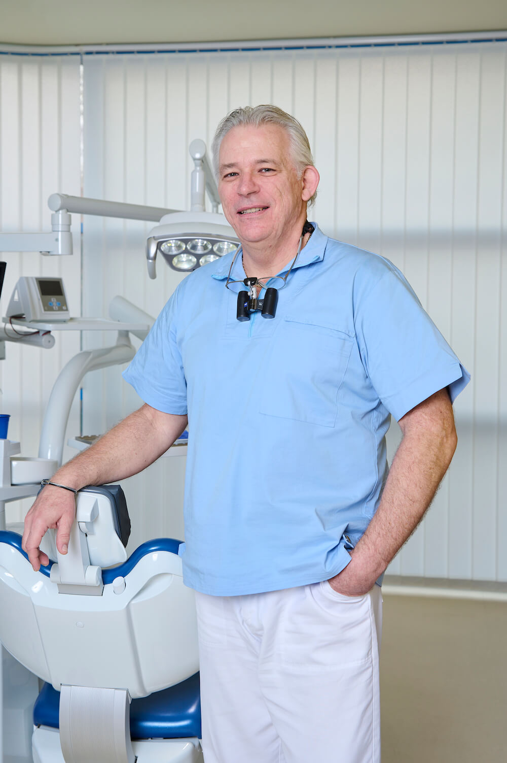 Dr. Péter Magos